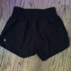Lulu lemon shorts - black